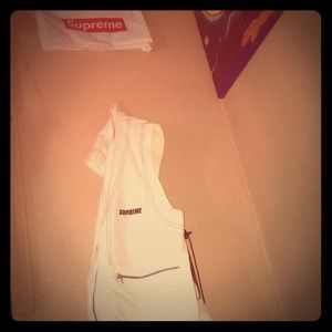 Supreme vest